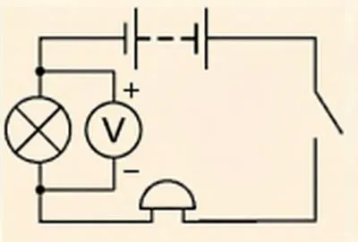 На рис. 2 зображено схему електричного кола